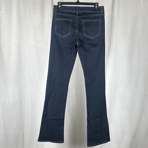 Paige Manhattan Elyse Slim Bootcut Mid Rise Jeans in Dark Wash. - Picture 4 of 10